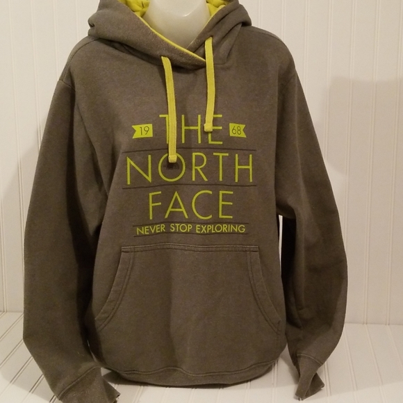 olive green north face hoodie